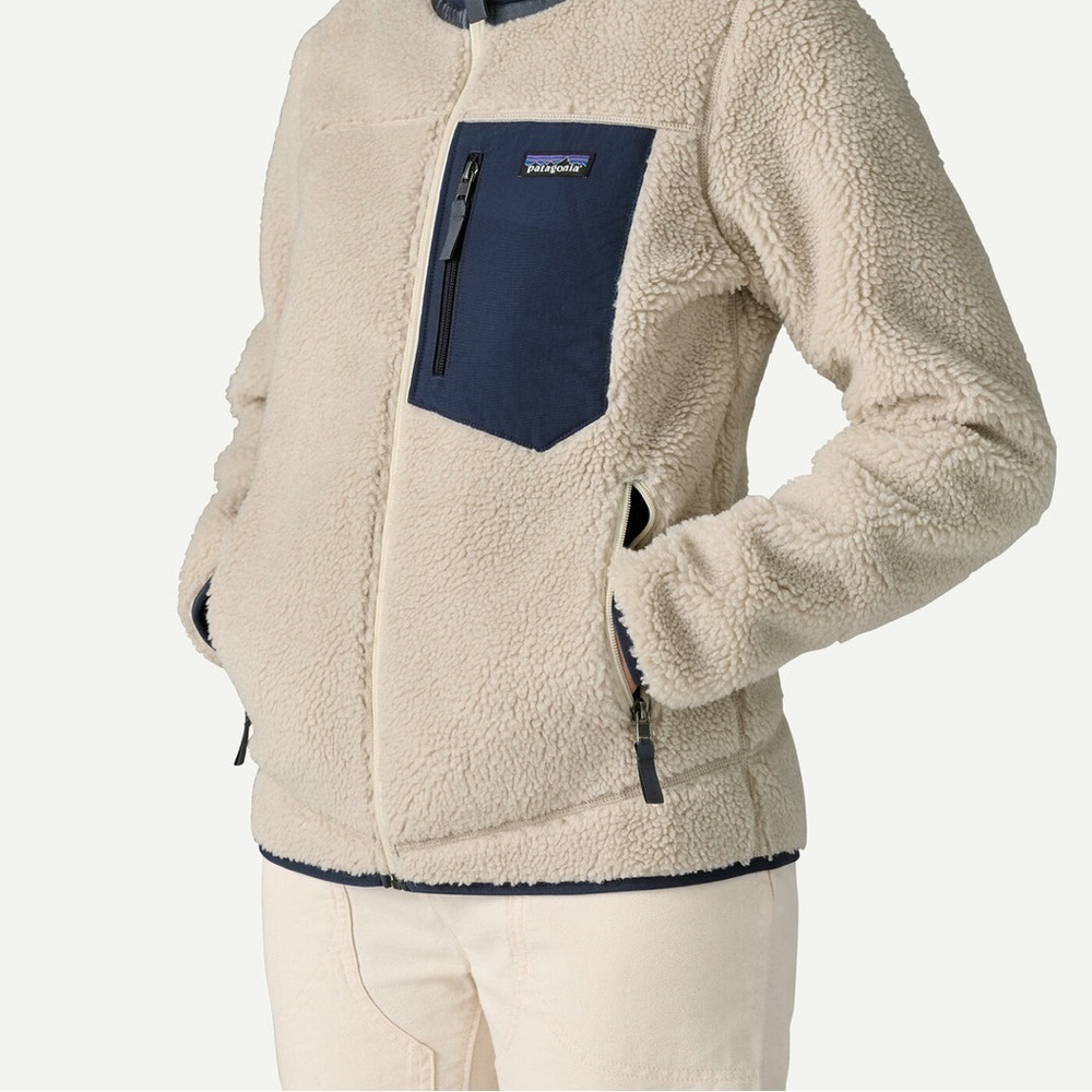 Patagonia - W's Classic Sherpa Retro-X Jkt - Natural w/New Navy Women’s Medium - Picture 5 of 9
